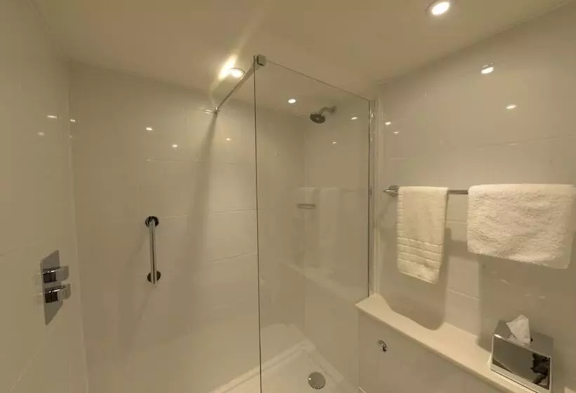 اتاق پرمیوم با چشم‌انداز دریا, Crowne Plaza Plymouth, An Ihg