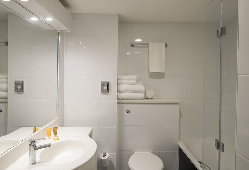 اتاق پرمیوم با چشمانداز دریا, Crowne Plaza Plymouth, An Ihg