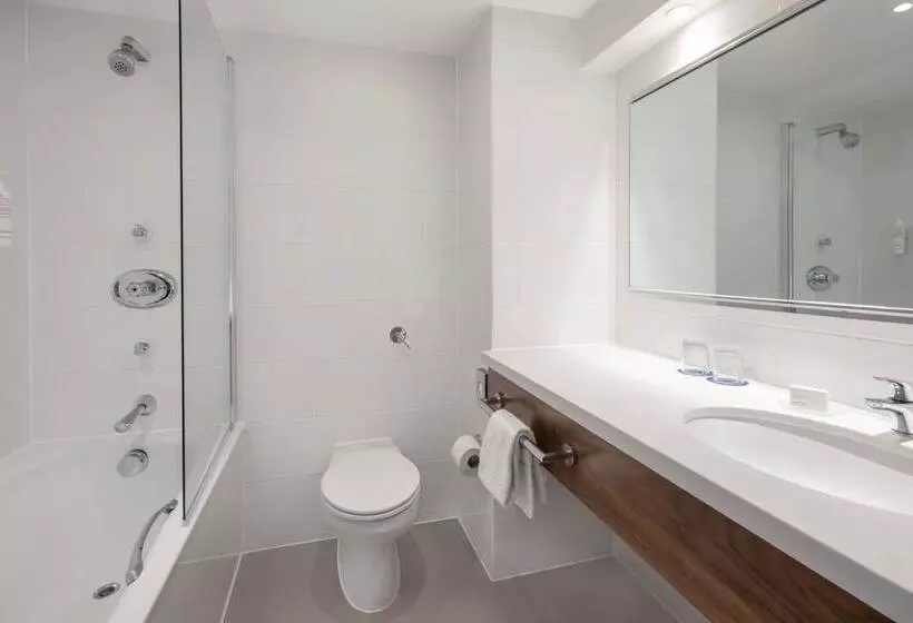 Deluxe-huone, Delta Hotels By Marriott Swansea