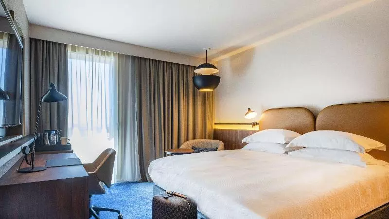 Deluxe-huone, Delta Hotels By Marriott Swansea