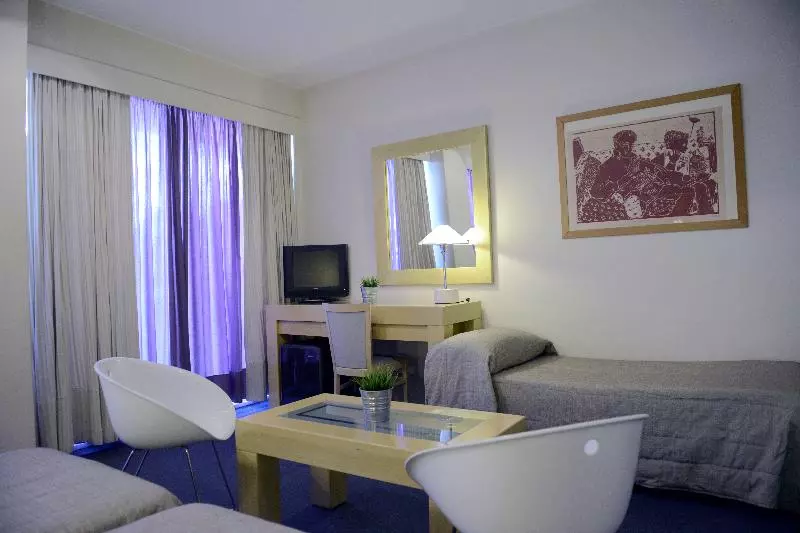 コンフォートルーム, Dorian Inn   Sure Hotel Collection By Best Western