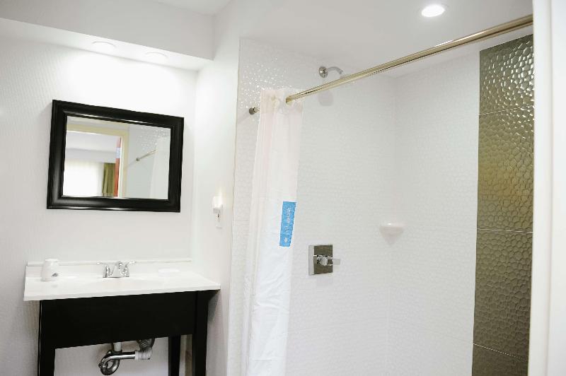 디럭스 패밀리 룸, Doubletree By Hilton St. Anne's Manor