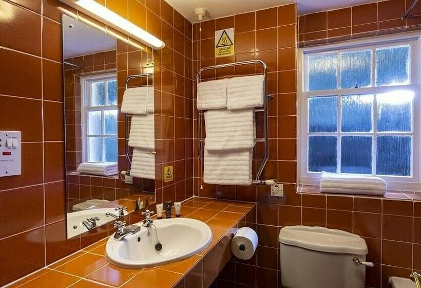 اتاق استاندارد, Knipoch House