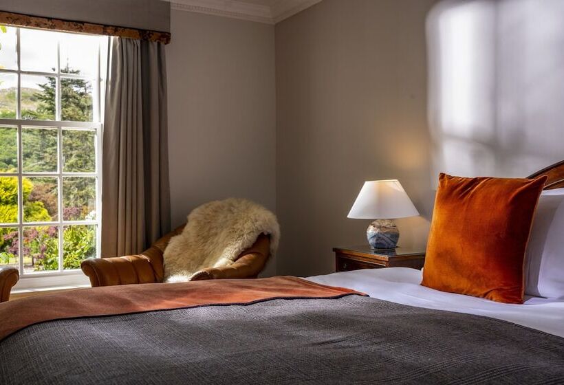 اتاق استاندارد, Knipoch House