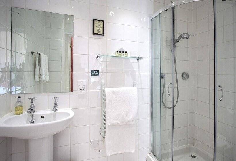 スタンダードルーム, Langrish House