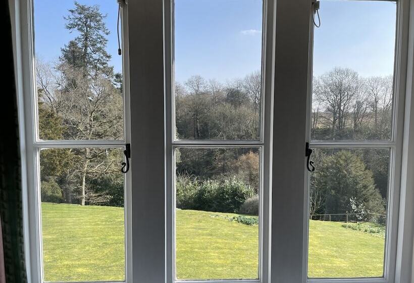 スーペリアールーム, Langrish House