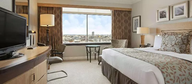 اتاق اجرایی با تخت بزرگ, London Hilton On Park Lane