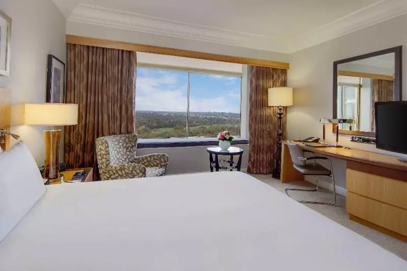 اتاق لوکس با تخت بزرگ, London Hilton On Park Lane