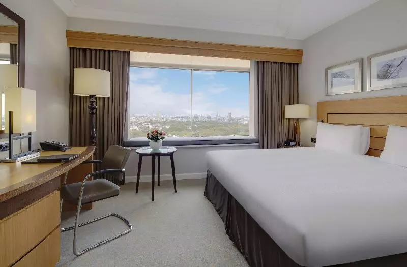 اتاق لوکس با تخت بزرگ, London Hilton On Park Lane