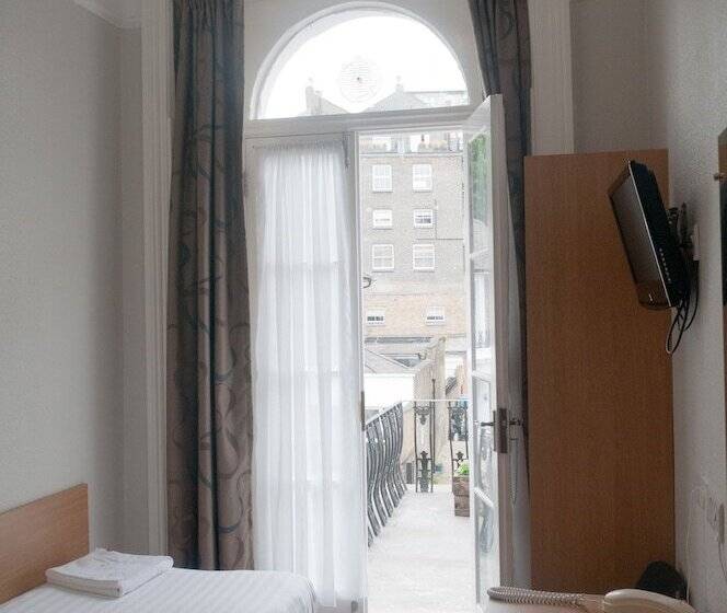 スタンダードシングルルーム, Lords