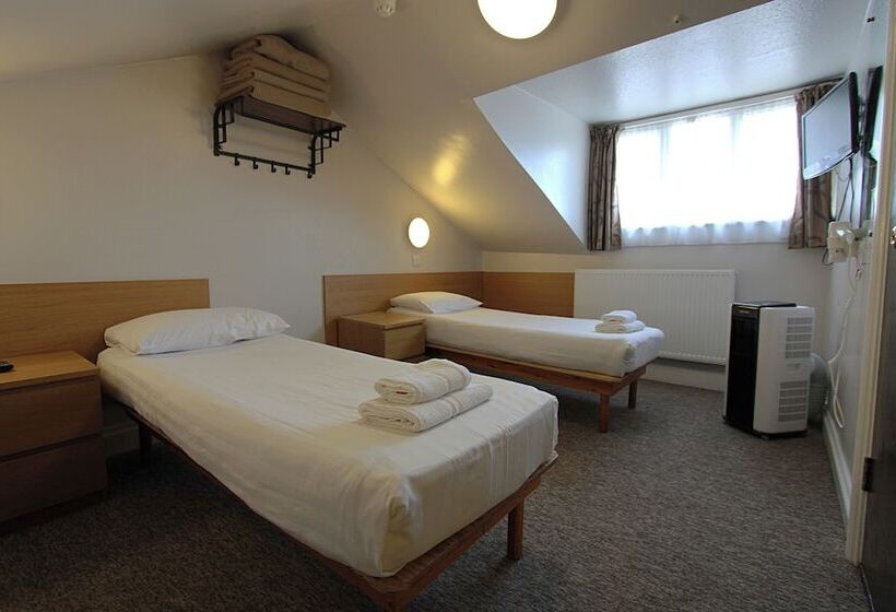 スタンダード4人部屋, Lords