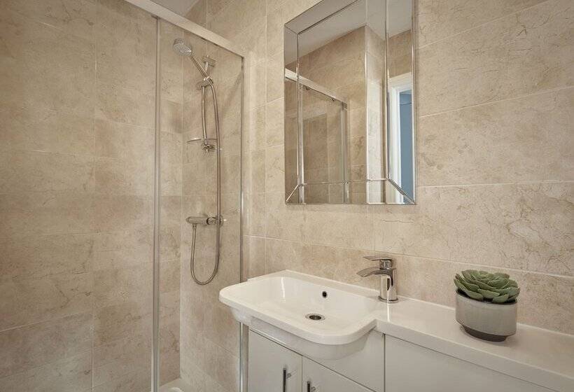 スーペリアールーム, Lords