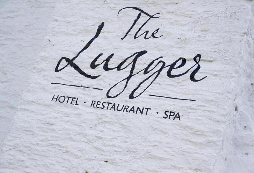 小室, Lugger Hotel ‘a Bespoke Hotel’