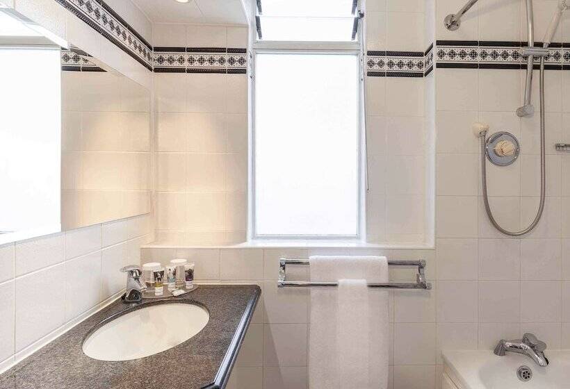 اتاق سوپریور, Mercure St Albans Noke