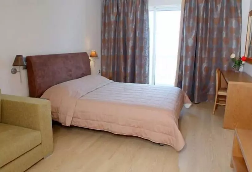 Chambre Supérieure Vue Mer, Messinian Bay