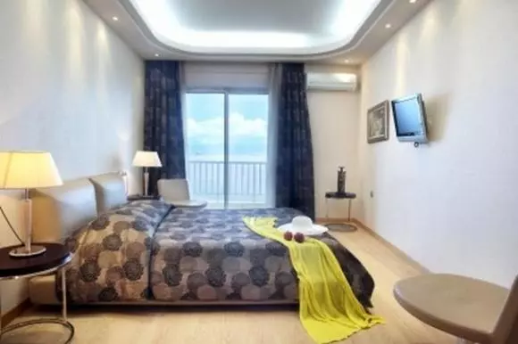 Suite Vue Mer, Messinian Bay