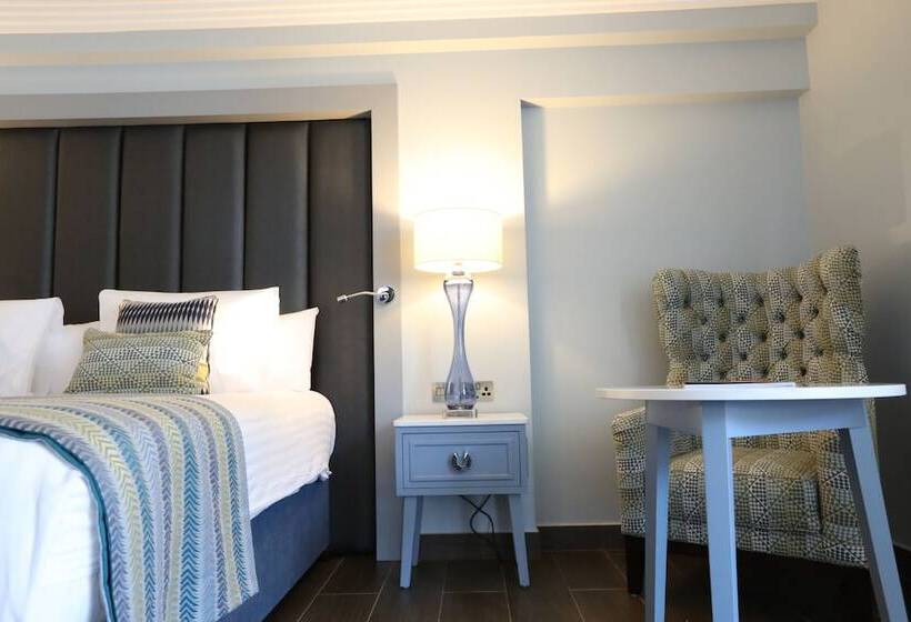 اتاق لوکس, The Eliott