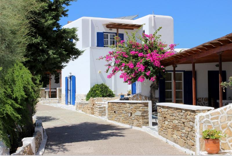 اتاق لوکس, The Eliott