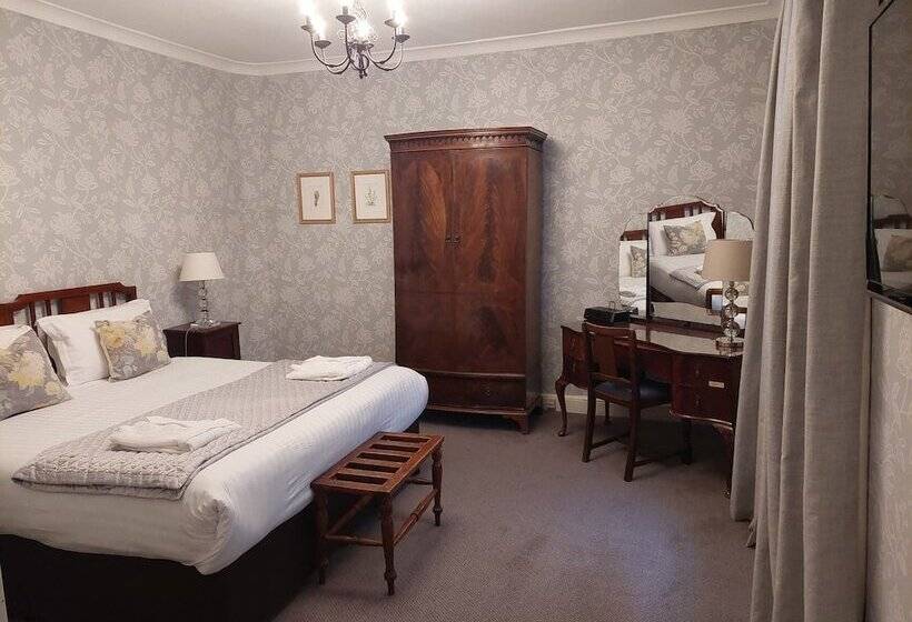 סוויטה, Best Western Red Lion