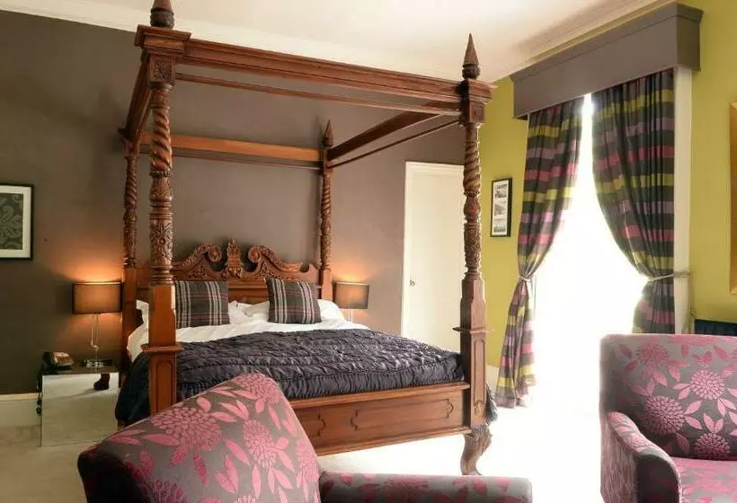 Deluxe-huone, Satis House