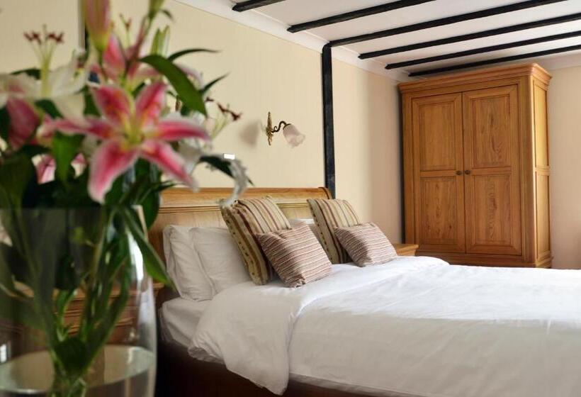 スタンダードルーム, The Brickwall