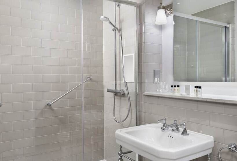 غرفة قياسية, The Midland