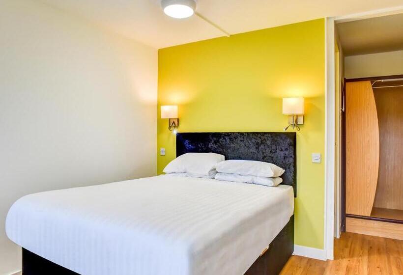 스탠다드 룸, The Hotel Rafiya, Redditch