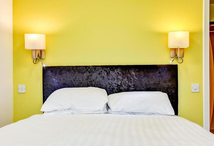 Номер Стандарт, The Hotel Rafiya, Redditch