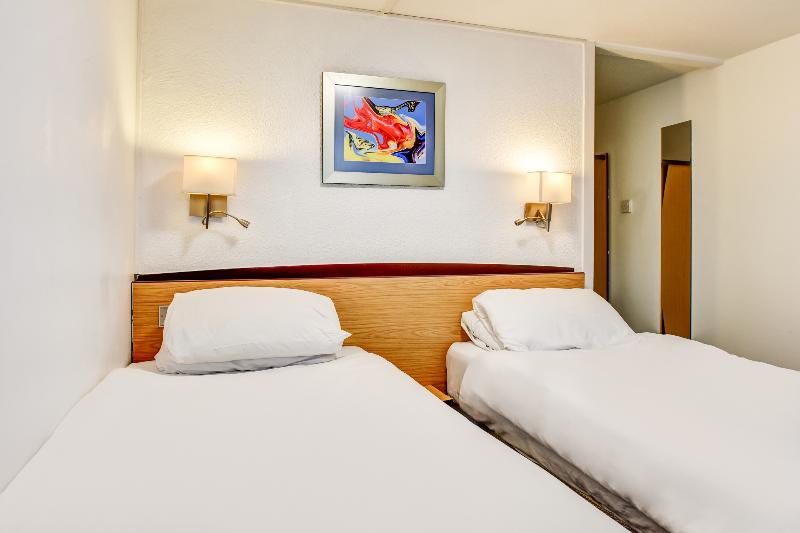 Номер Стандарт, The Hotel Rafiya, Redditch