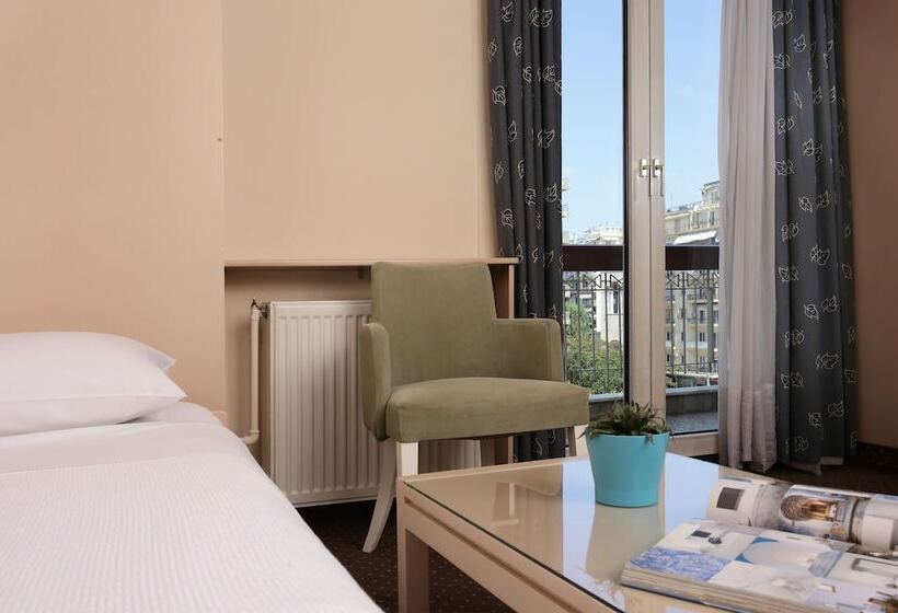 غرفة قياسية ثلاثية, Abc