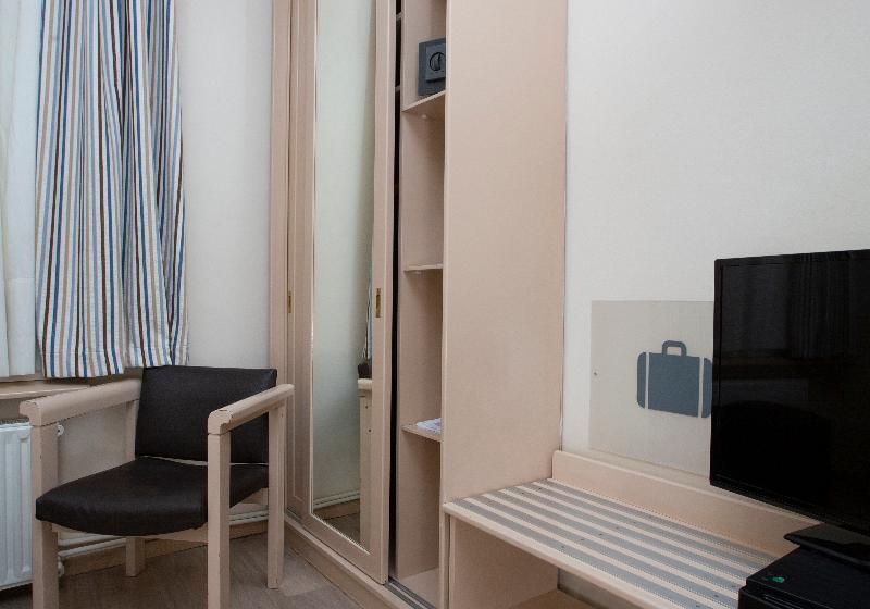 غرفة قياسية فردية, Abc