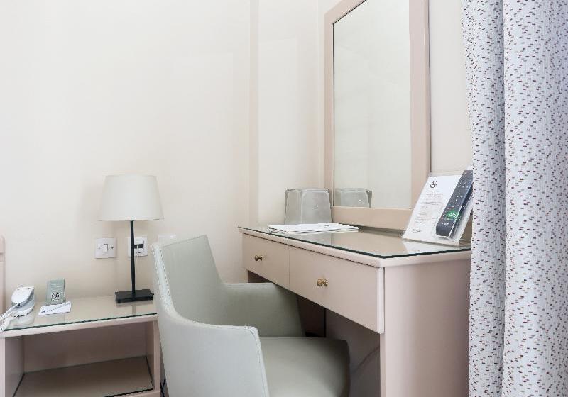 غرفة قياسية فردية, Abc