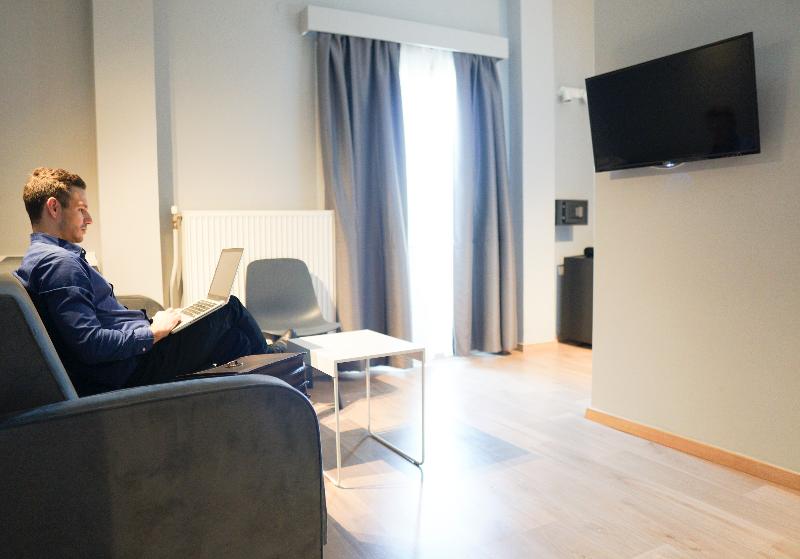 غرفة قياسية رباعية, Abc