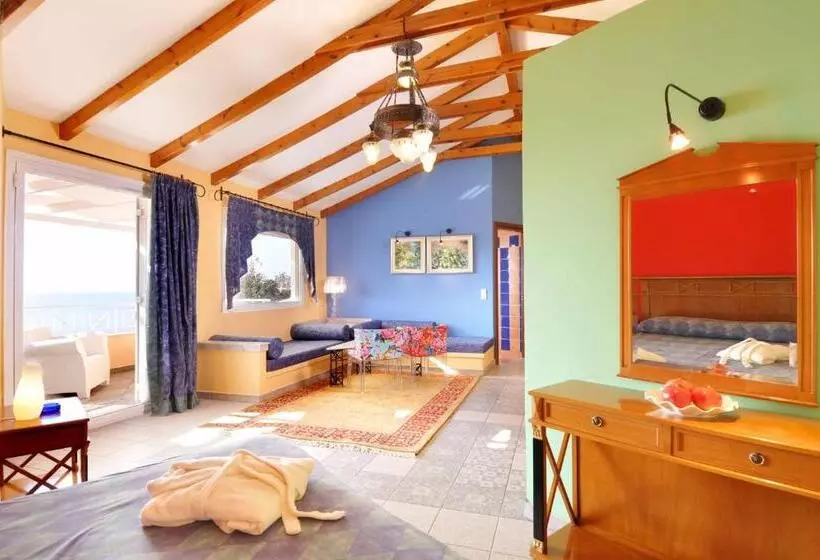 Junior Suite Vue Mer, Akti