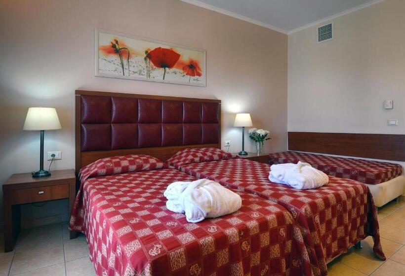 غرفة قياسية مطلّة علي البحيرة, Ariti Grand