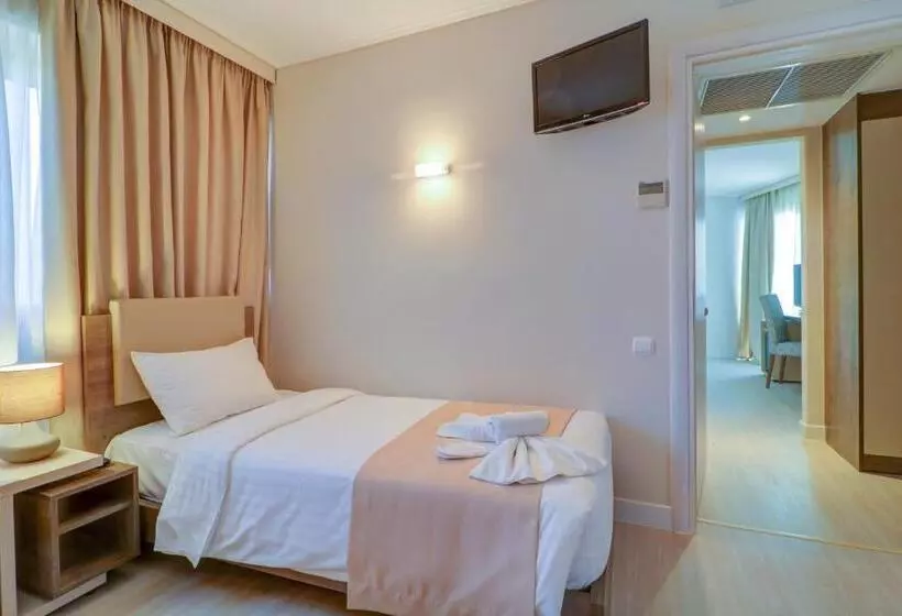 ファミリールーム, Palace Hotel Glyfada