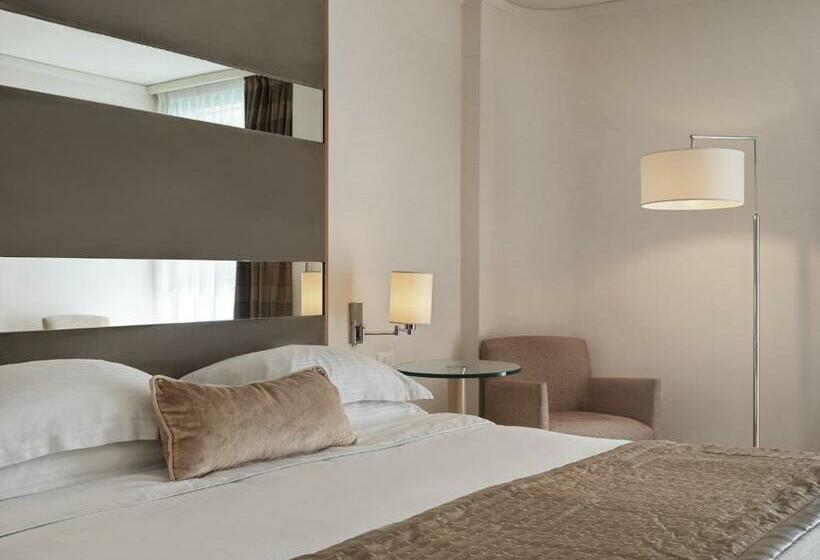 Номер Superior, Galaxy Iraklio