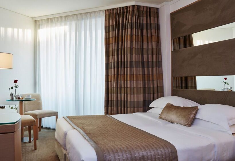 Трехместный Номер Superior, Galaxy Iraklio