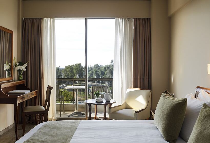 스탠다드 룸, Golden Sun