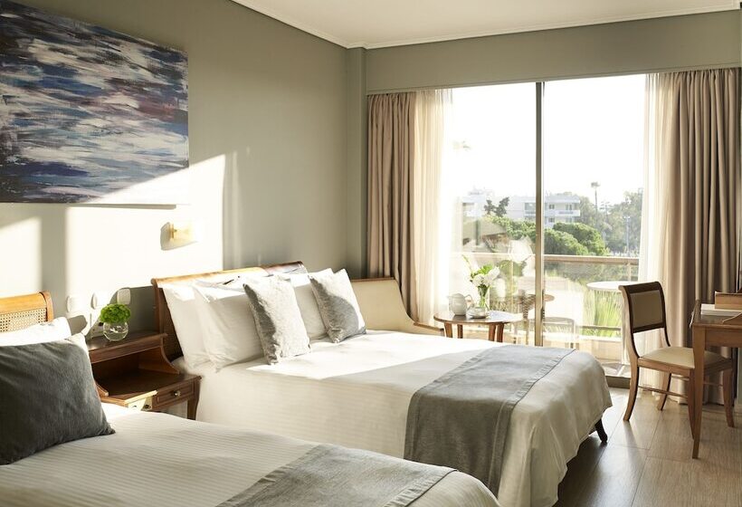 스탠다드 트리플 룸, Golden Sun