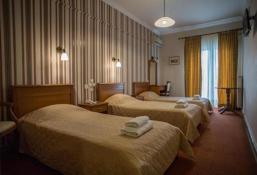 חדר סטנדרט לשלושה, Liberty