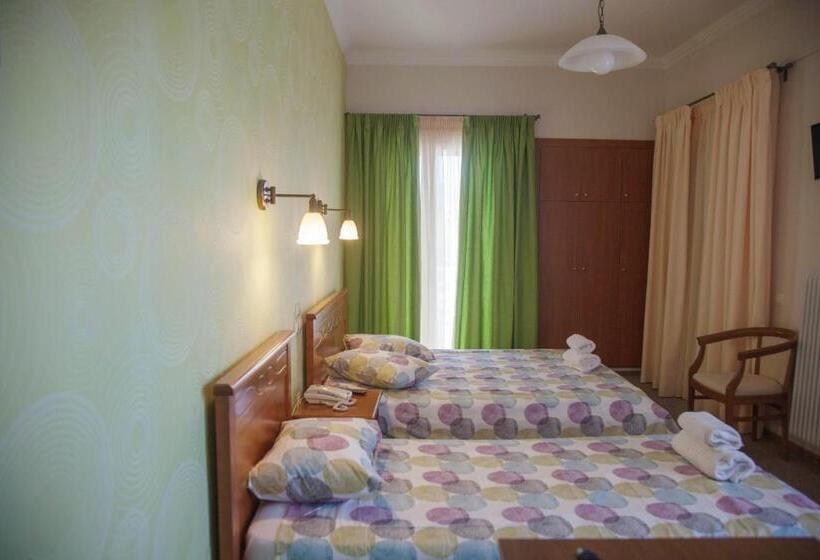 חדר סטנדרט לשלושה, Liberty