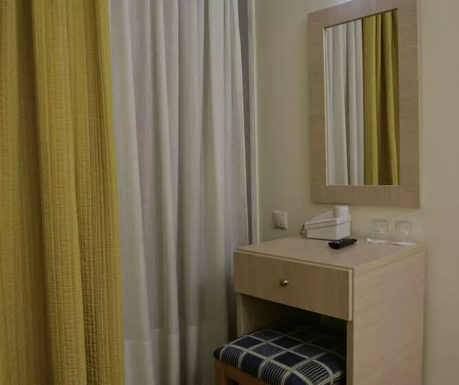 Chambre Standard, Mediterranee
