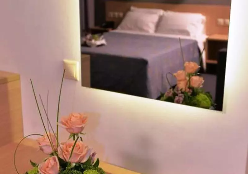 Chambre Supérieure, Mediterranee