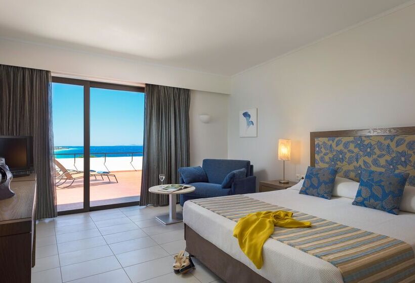 オーシャンビュースタンダードルーム, Olympic Palace