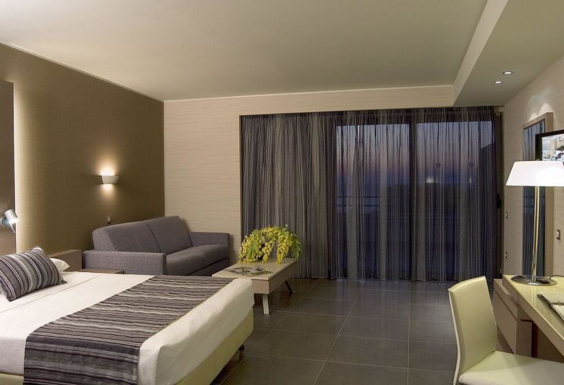 オーシャンビュースタンダードルーム, Olympic Palace