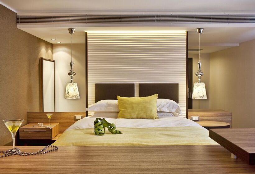 オーシャンビュージュニアスイート, Olympic Palace