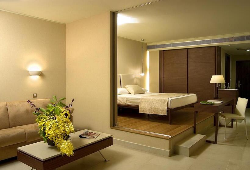 オーシャンビュージュニアスイート, Olympic Palace