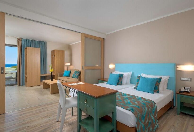 海の見えるスーペリアファミリールーム, Olympic Palace