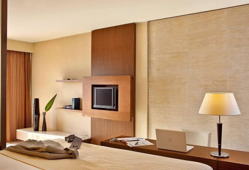 オーシャンビュージュニアスイート, Olympic Palace